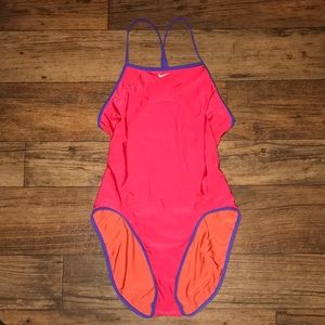 NEW Nike Women’s One Piece Swimsuit!